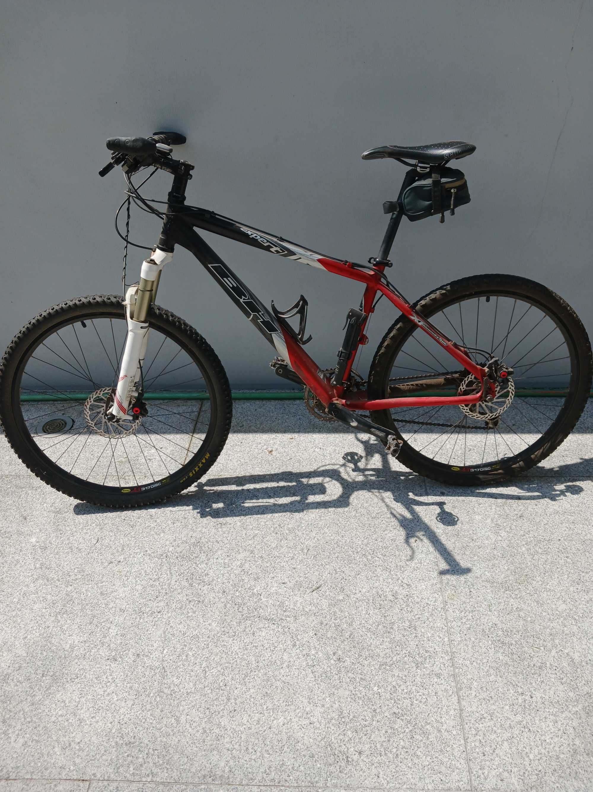 Vendo bicicleta btt BH
