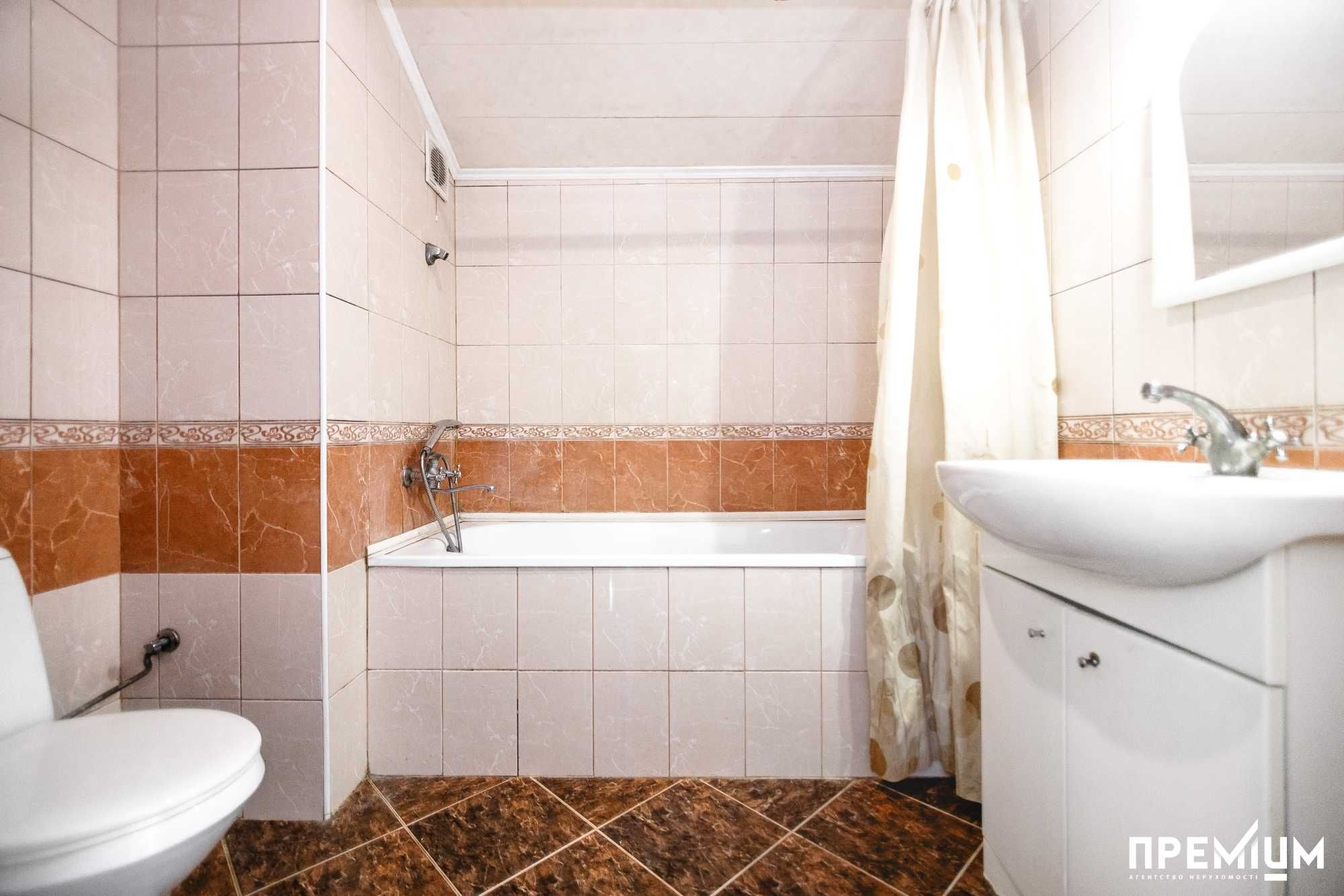 Продаж будинку в центрі Рівного