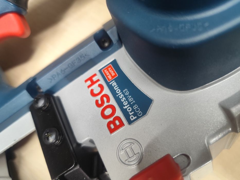 Bosch GCB 18V-63 безщіткова стрічкова пила по металу Бош Оригінал