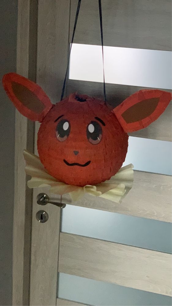 Piniata pokemon eevee