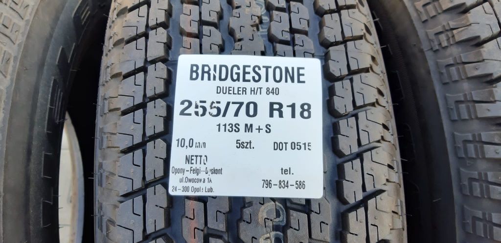 Opony Bridgestone 255 70 R18