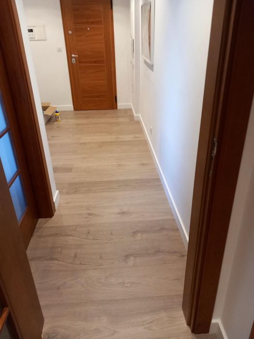 Montagem chao flutuante moveis e pintura