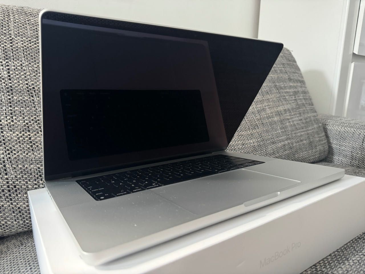 MacBook Pro M3Max / 64GB / 2TB / Silver