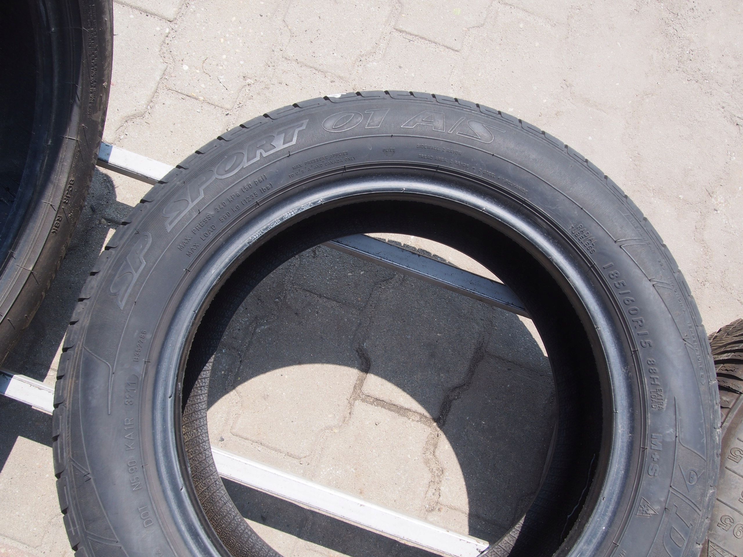 Dunlop sp Sport 01 a/s 185/60R15 88H 1szt