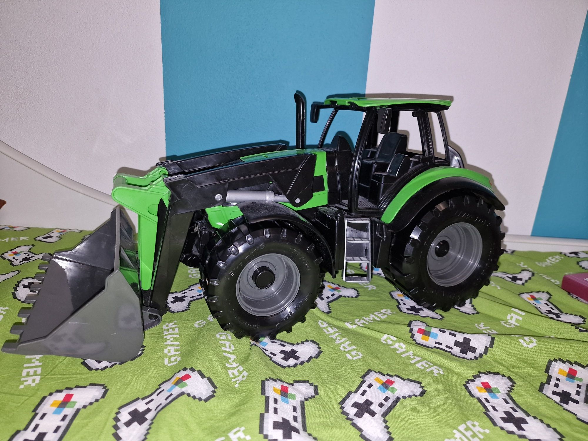 Deutz-fahr 1:15 zielony traktor