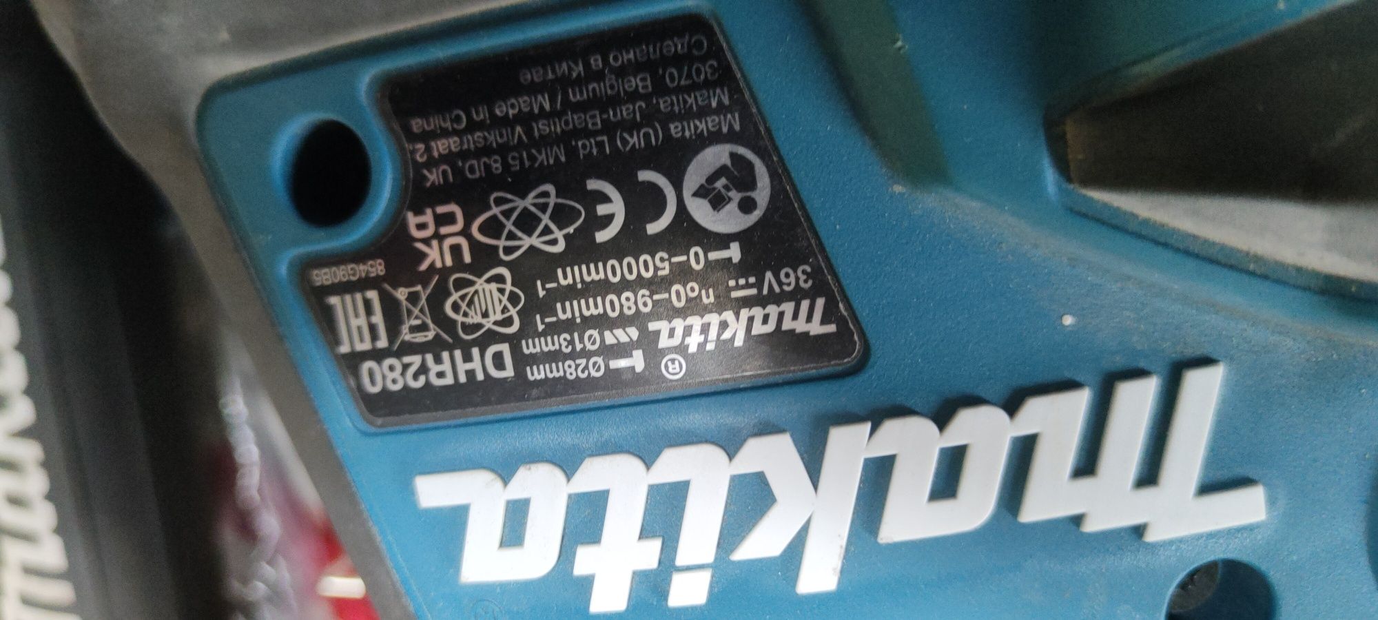 Młot udarowy 2x18v Makita