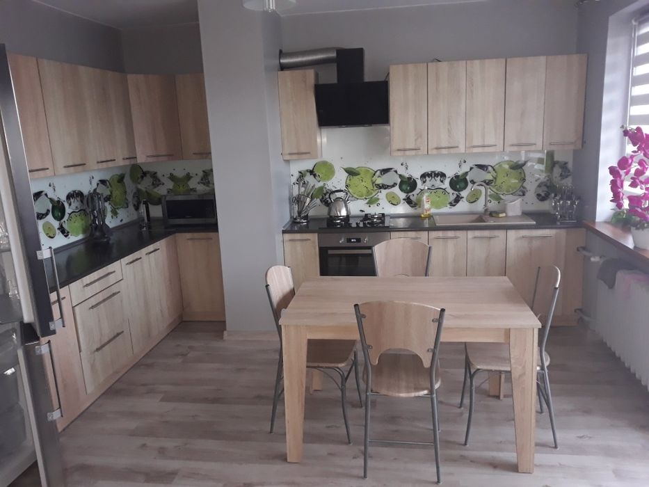 Piętro w domu jednorodzinnym Ok. 100m²  okolice ul.Kolumny 392