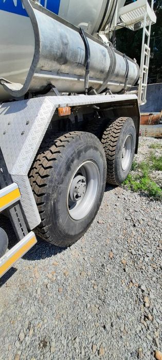 Продам Бетоновоз міксер Рено керакс 2011 року 9м³,СПАЛЬНИК