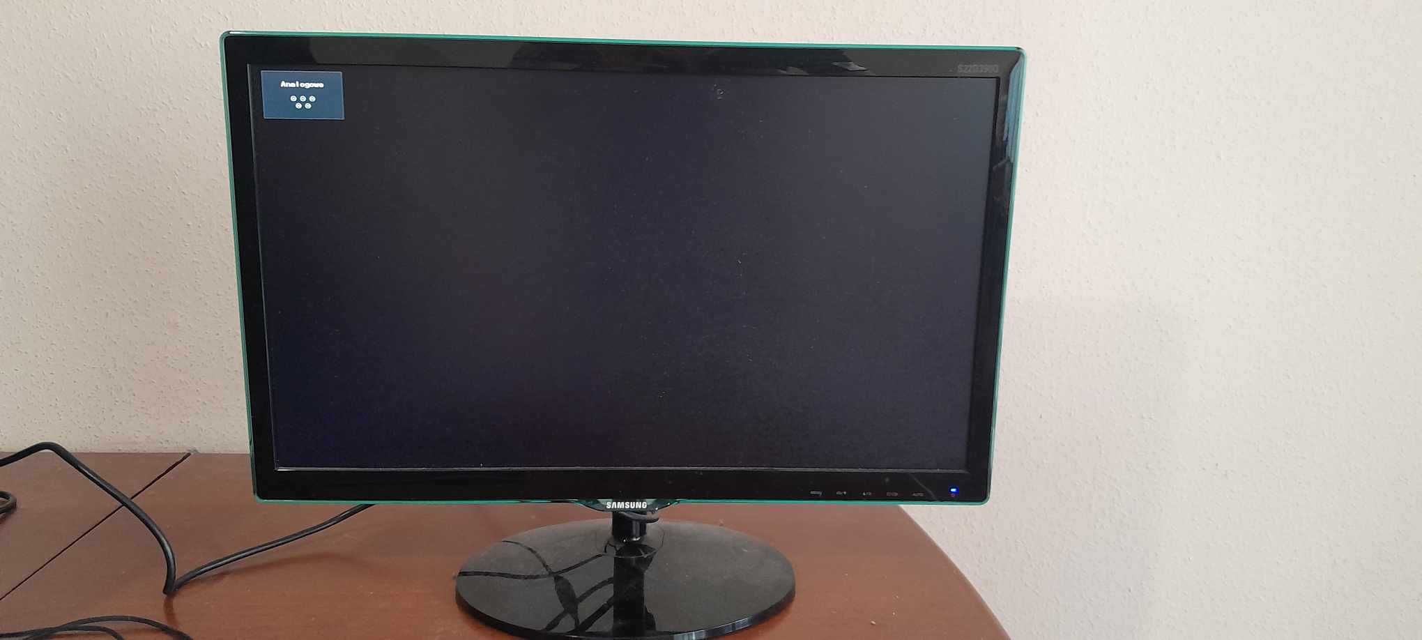 samsung S22D390Q