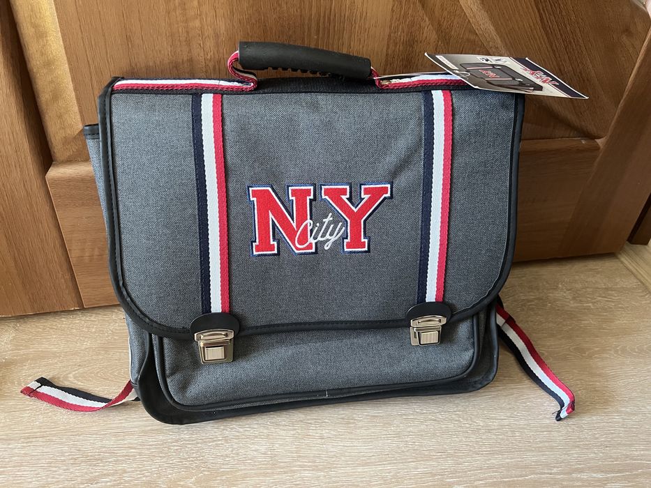 Шкільний рюкзак портфель