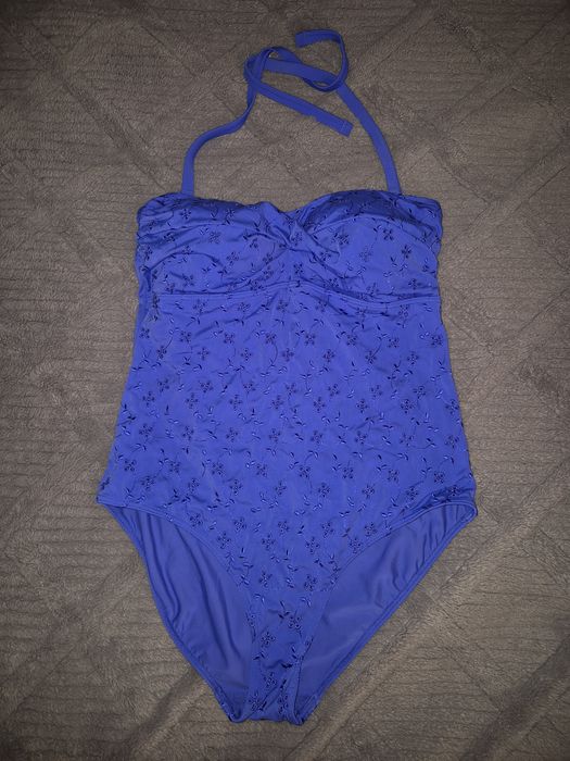 Продам красивый купальник