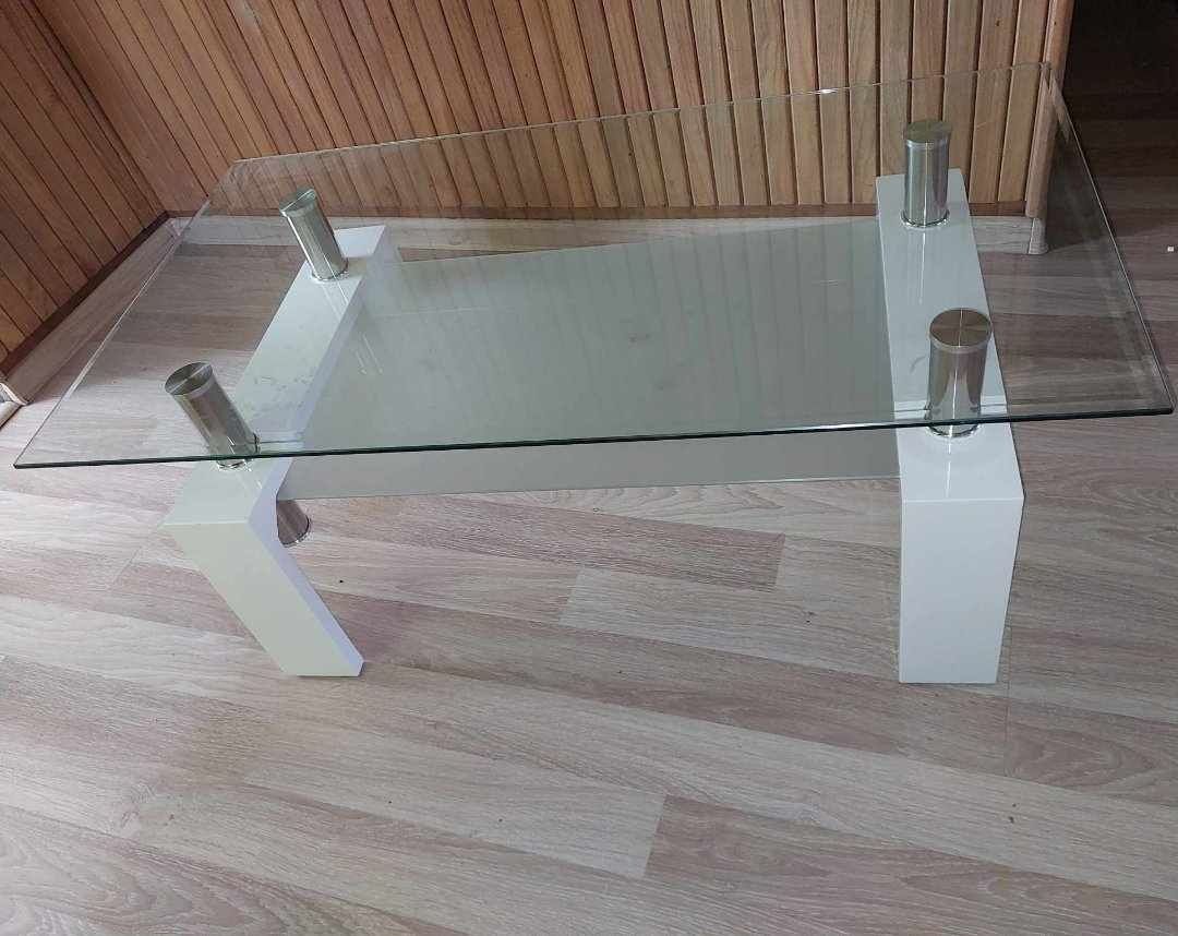 Stolik szklany do salonu