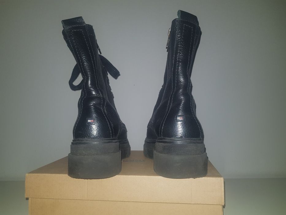 Buty damskie trapery czarne Tommy Hilfiger