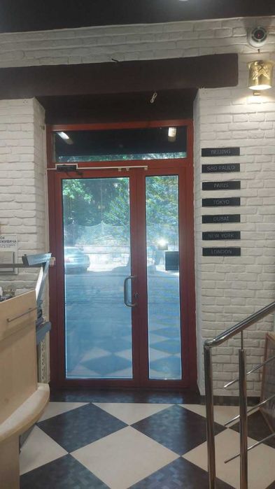 ОРЕНДА ФАСАДНОГО комерційного приміщення по вул. Вітовського