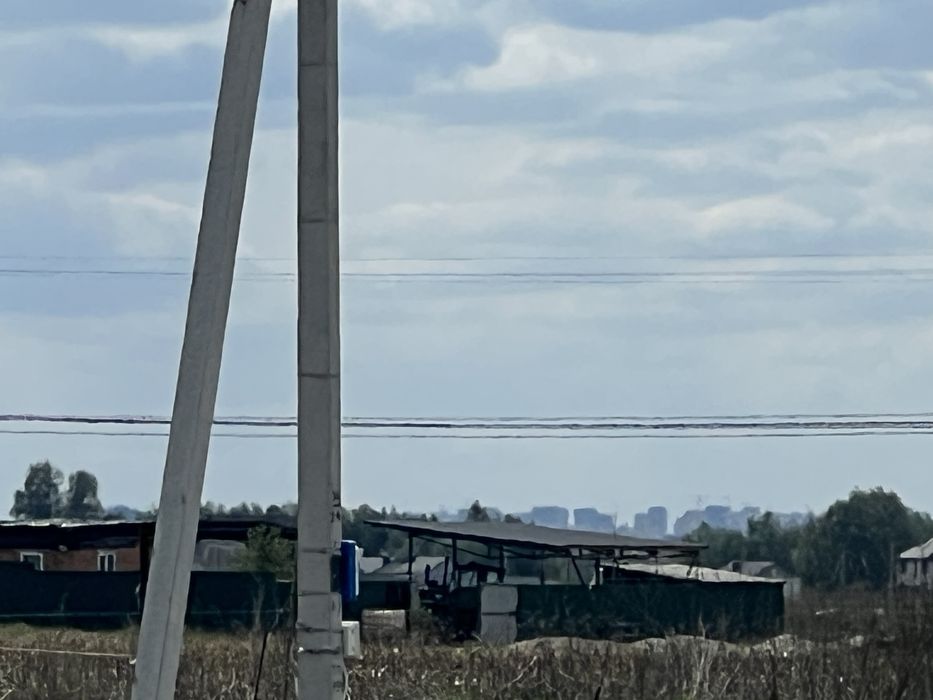 Пр зем 12с в самом селе Зазимье возле озера
