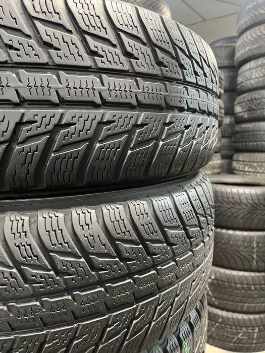 Комплект зимової гуми 215/65/17 Nokian