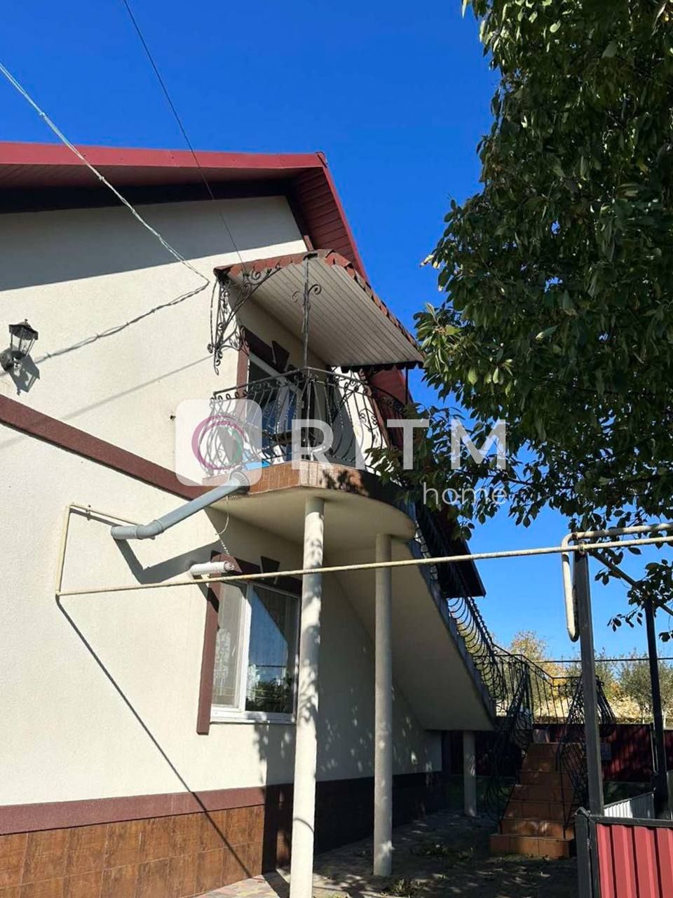 Продається молоде господарство у с. Рукшин, Дністровський р-н,