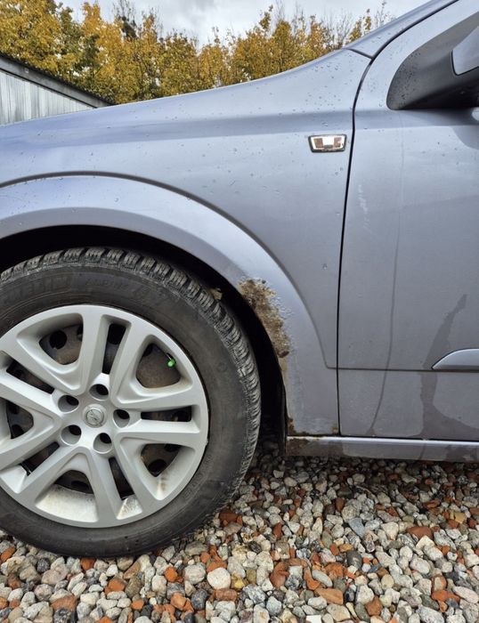 Opel Astra H z dachem panoramicznym