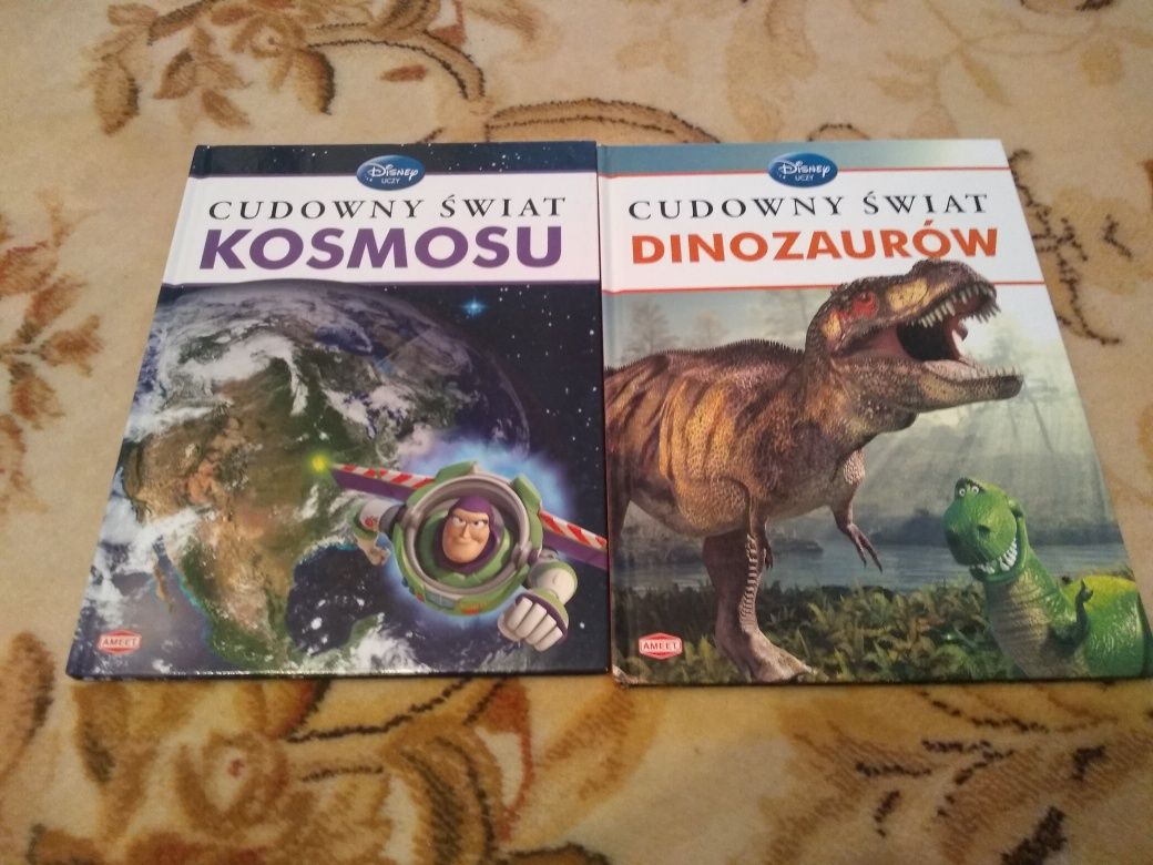 Książka  Cudowny Świat Kosmosu , Dinozaurów.