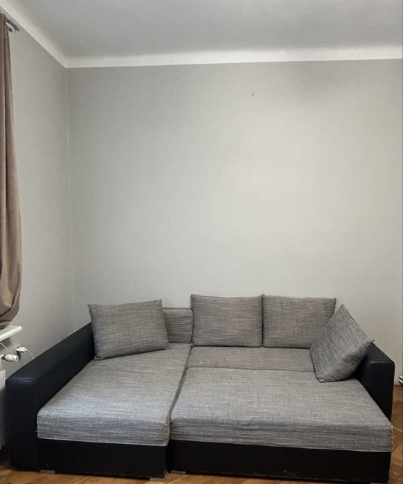 Duży narożnik sofa z funkcją spania