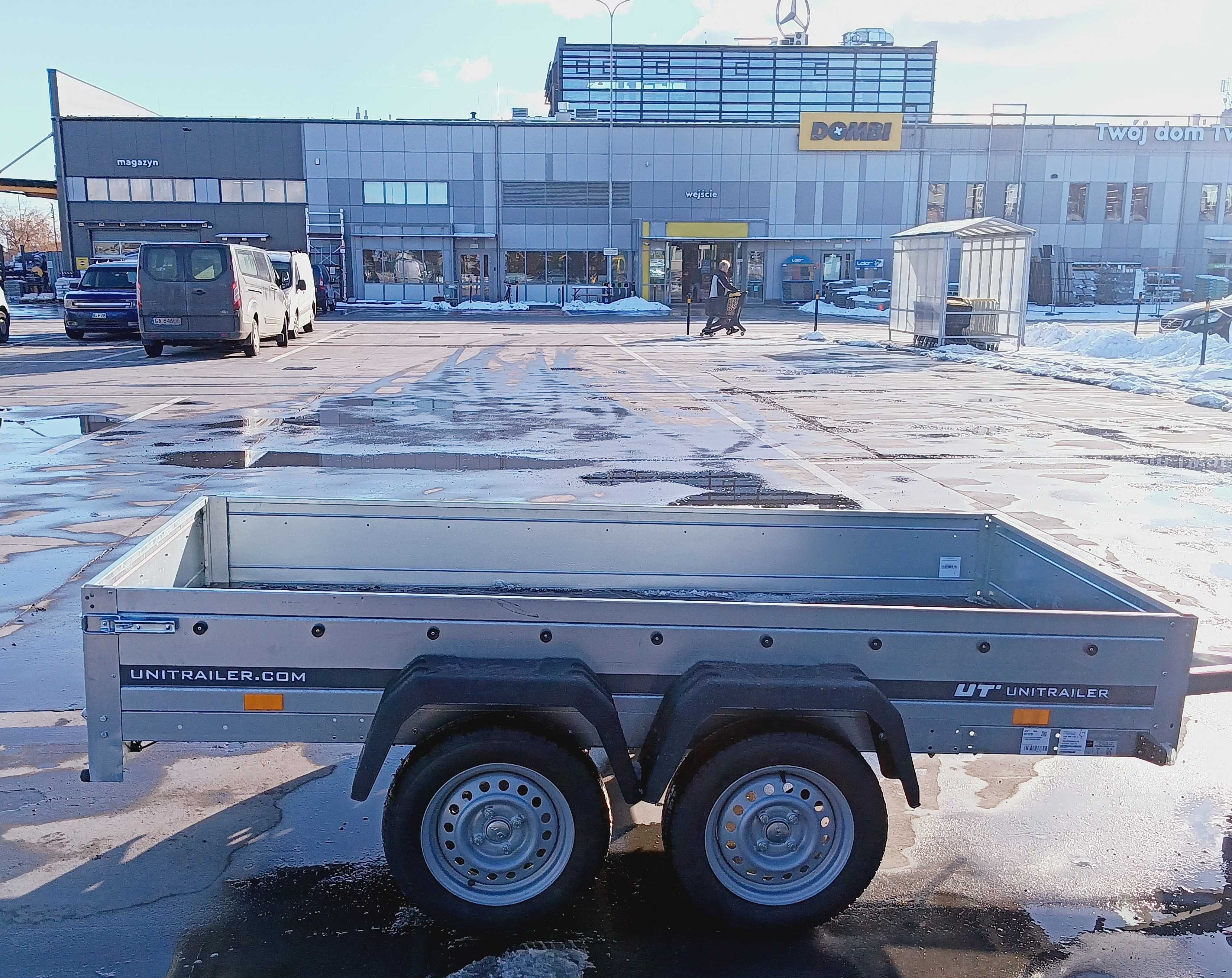 wynajem przyczepki dwuosiowej lekkiej UNITRAILER
