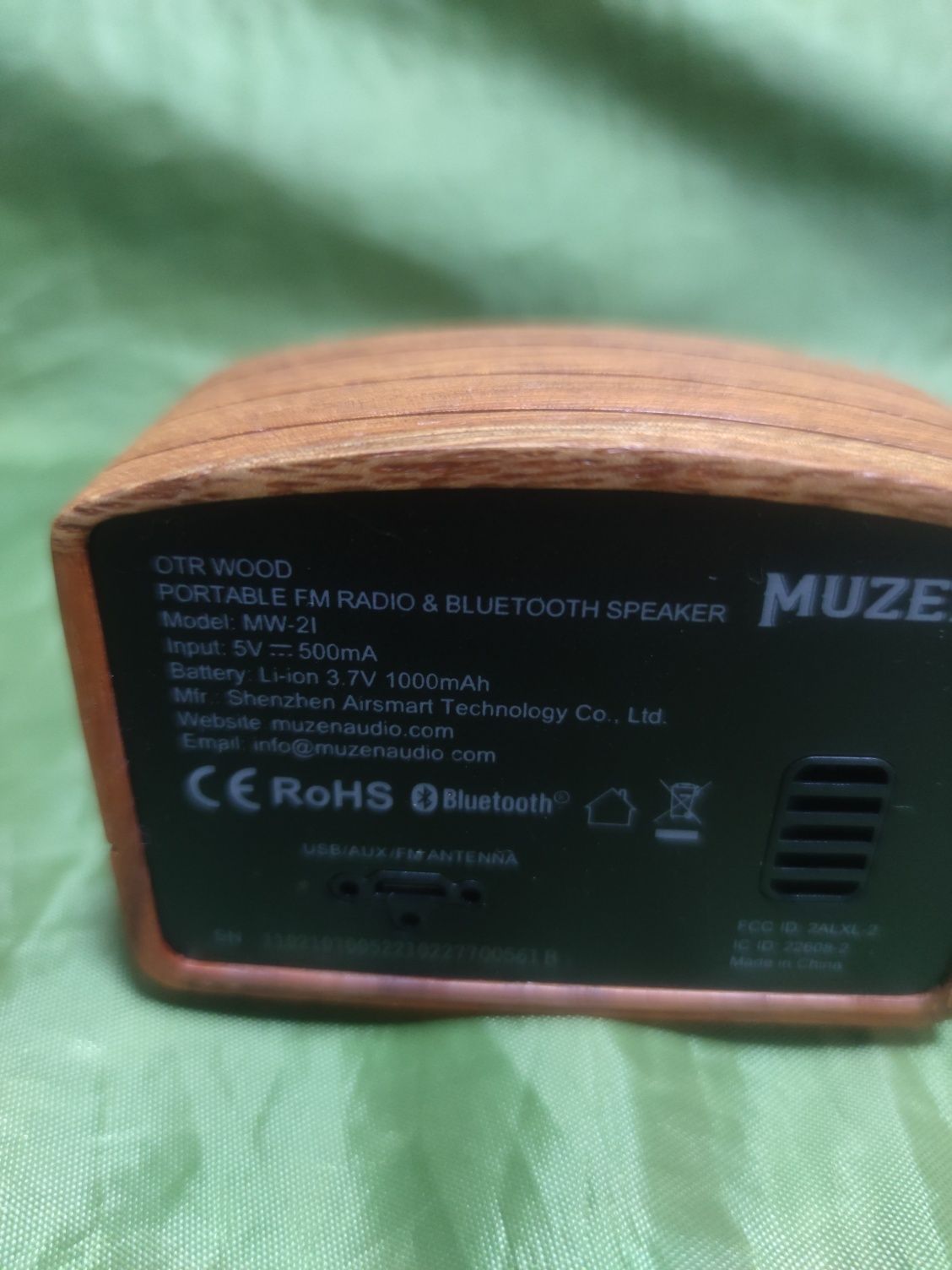 Retro głośnik radio bluetooth vintage