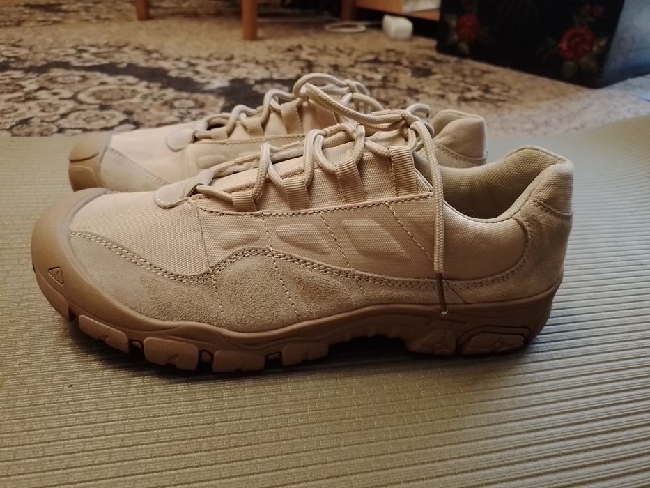 Мужские военные кроссовки