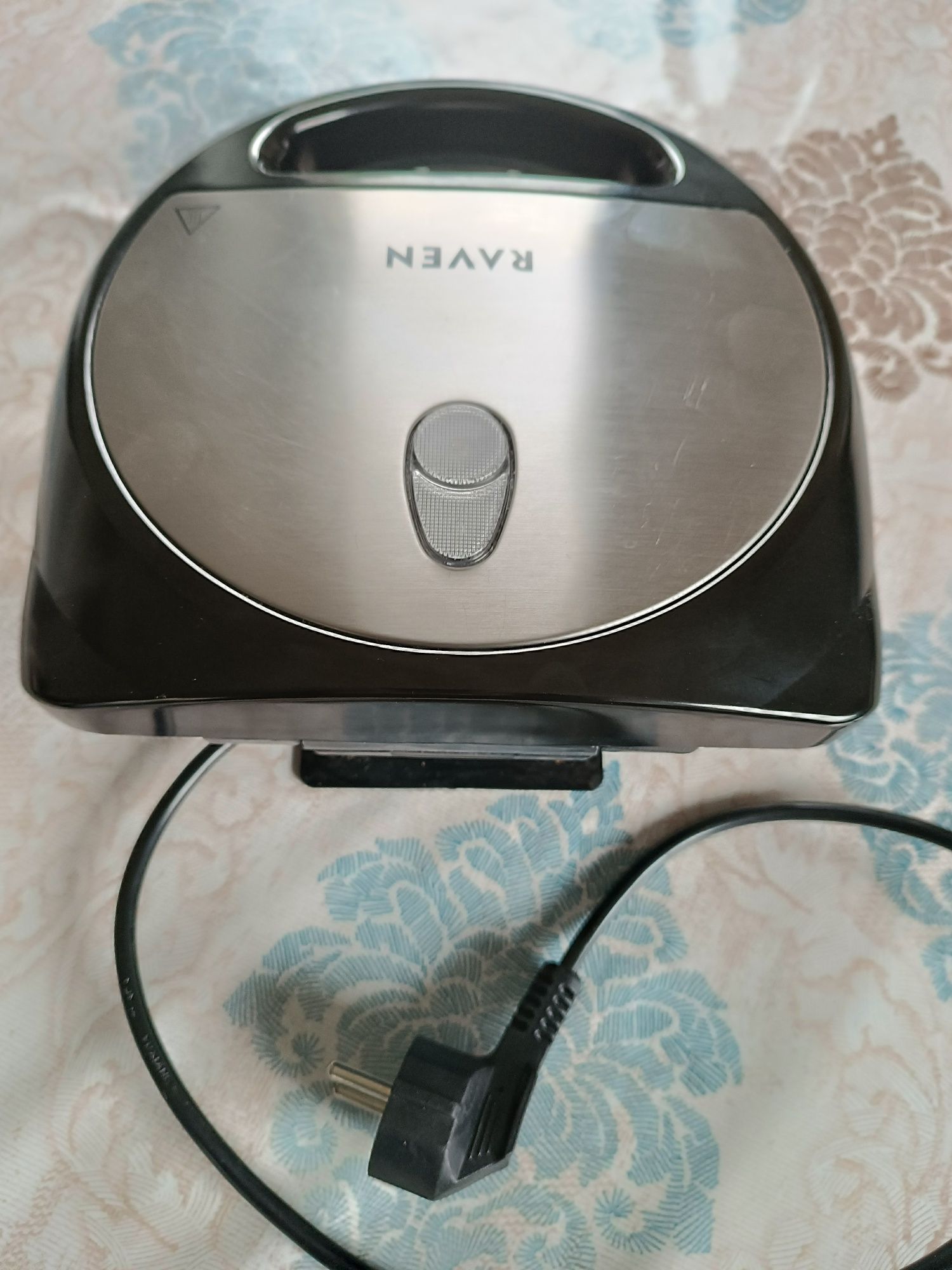 Opiekacz toster Raven Es003