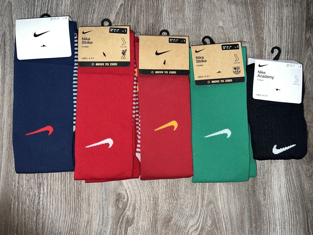 Гетри чоловічі футбольні Nike