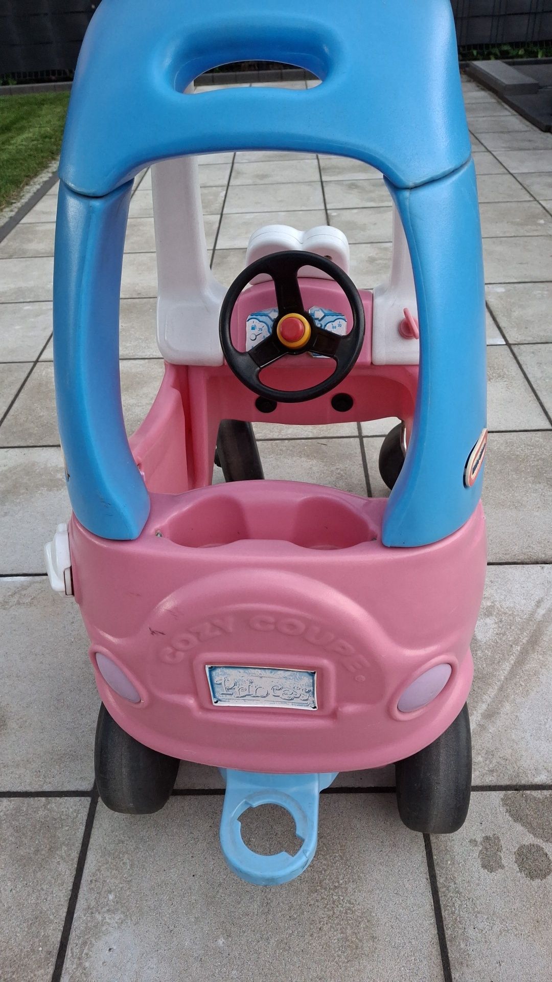 Jeździk Little Tikes 614798 WYJMOWANA PODŁOGA autko plus przyczepka