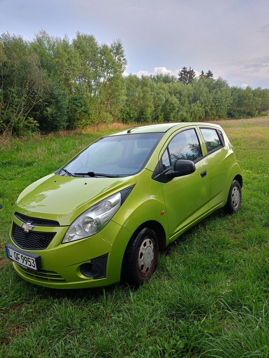 Chevrolet Spark samochód osobowy