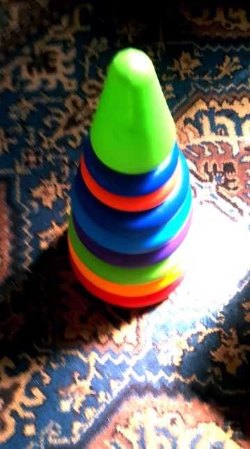 Пірамида різнокольорова дитяча збірна велика