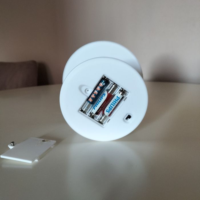 Nowa lampka na biurko Ikea