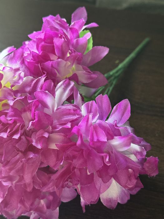 Bukiet sztucznych kwiatków 48tknkw