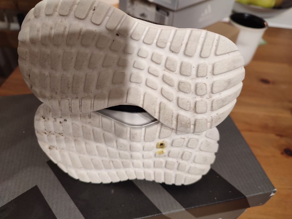 Кросівки Adidas 20 розмір