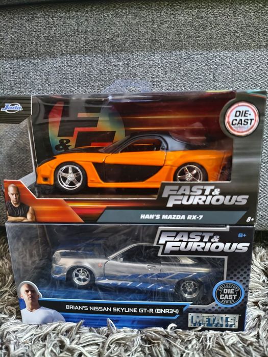 Carros Velozes e Furiosos 1:34 25€ Cada.