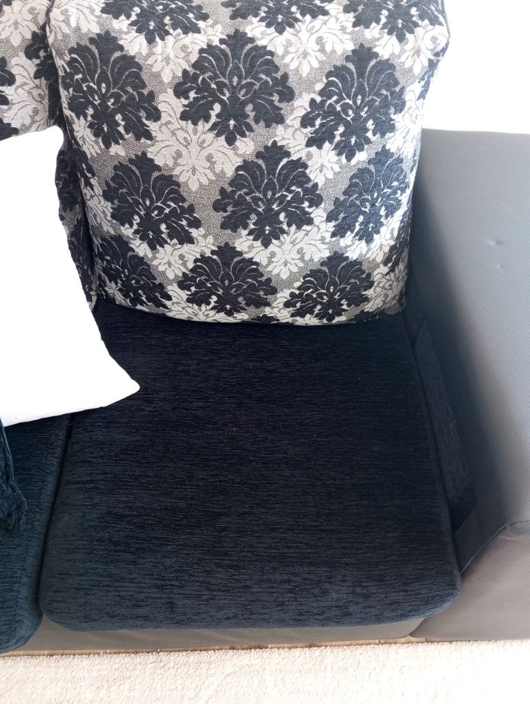 Sofá chaise long + puffs