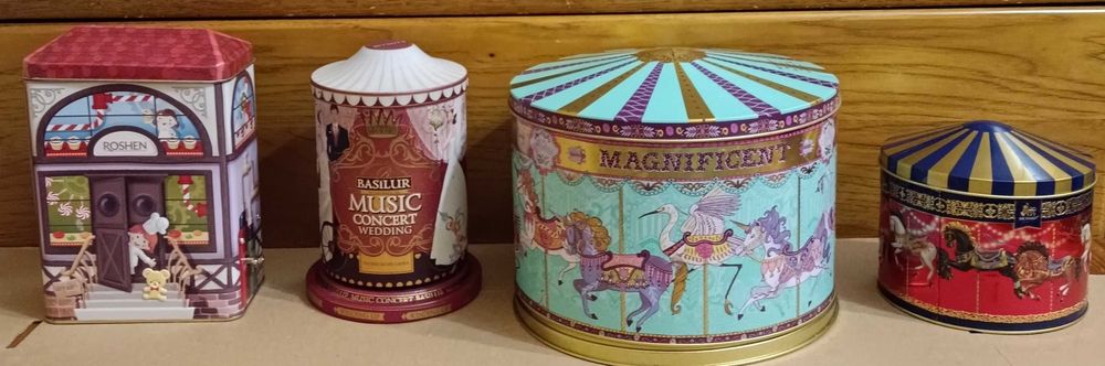 Коробка жестяная