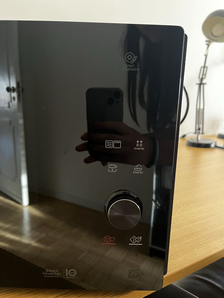 Micro-ondas LG NeoChef com Grill Preto