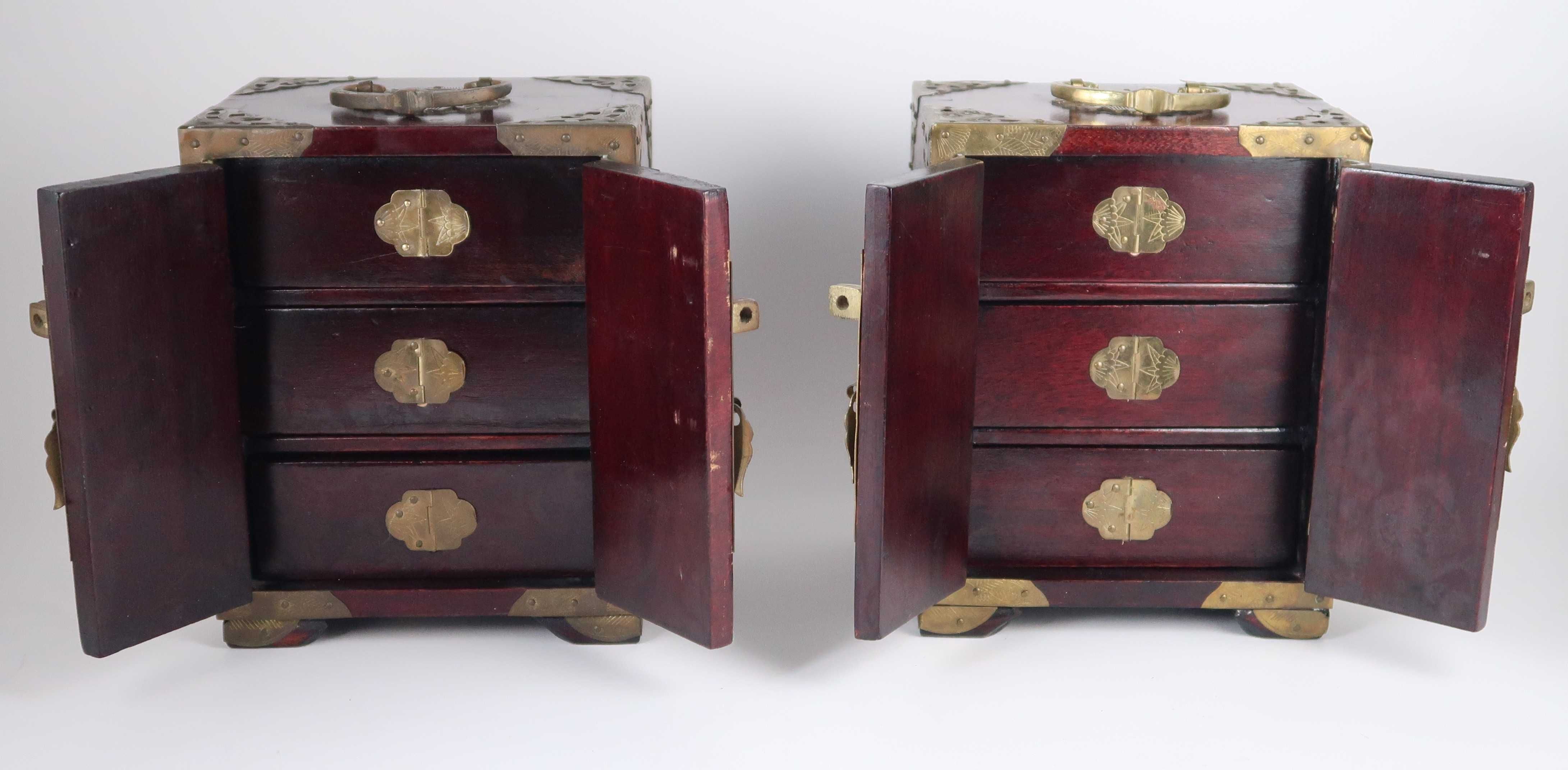 Contador de mesa / Caixa de Joias - China, CADA