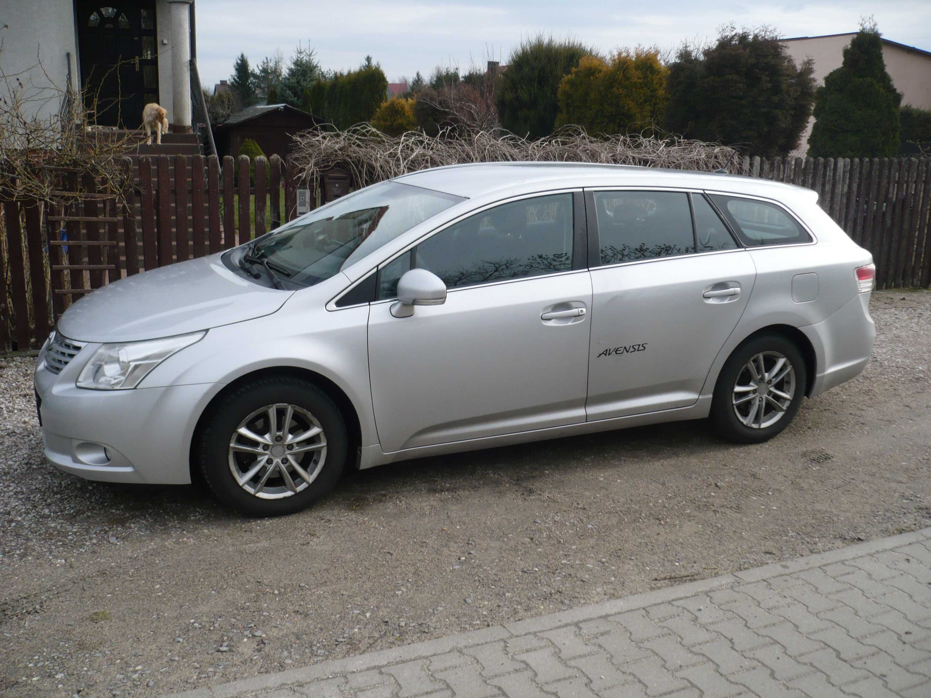 Sprzedam Toyota Avensis 1,8 + LPG