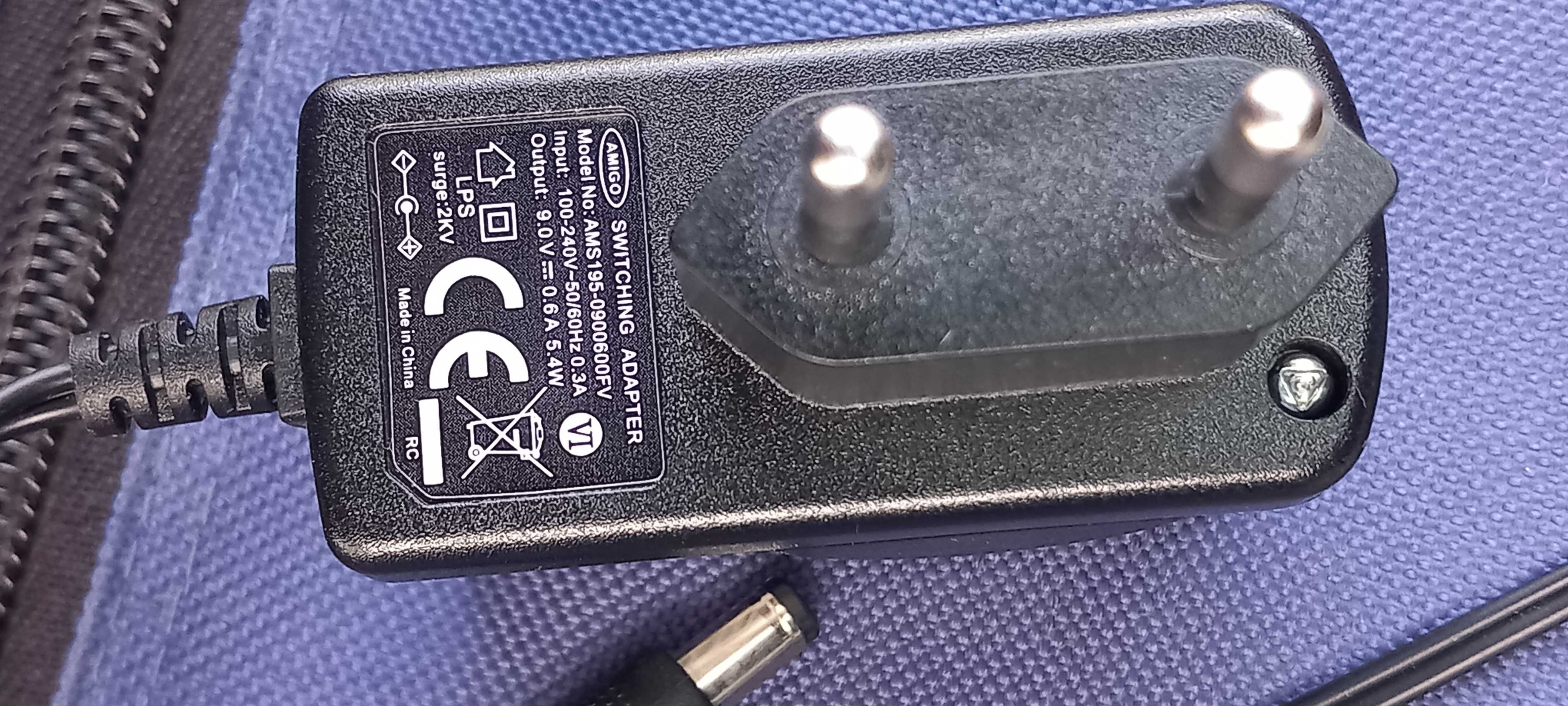 Transformador 9V 0.6 A para aparelhos electrónicos