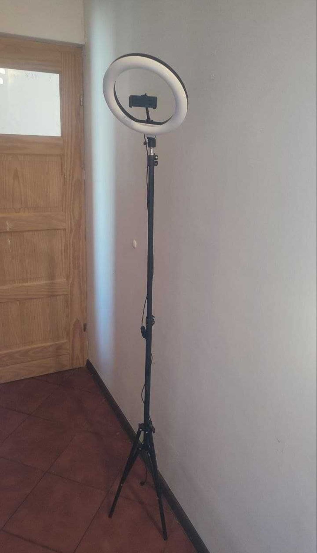 Lampa LED do Makijażu, Filmów i Selfie 3 kolory z regulacją światła