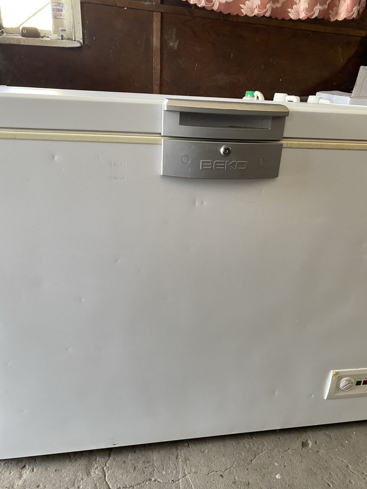 Морозильна камера BEKO