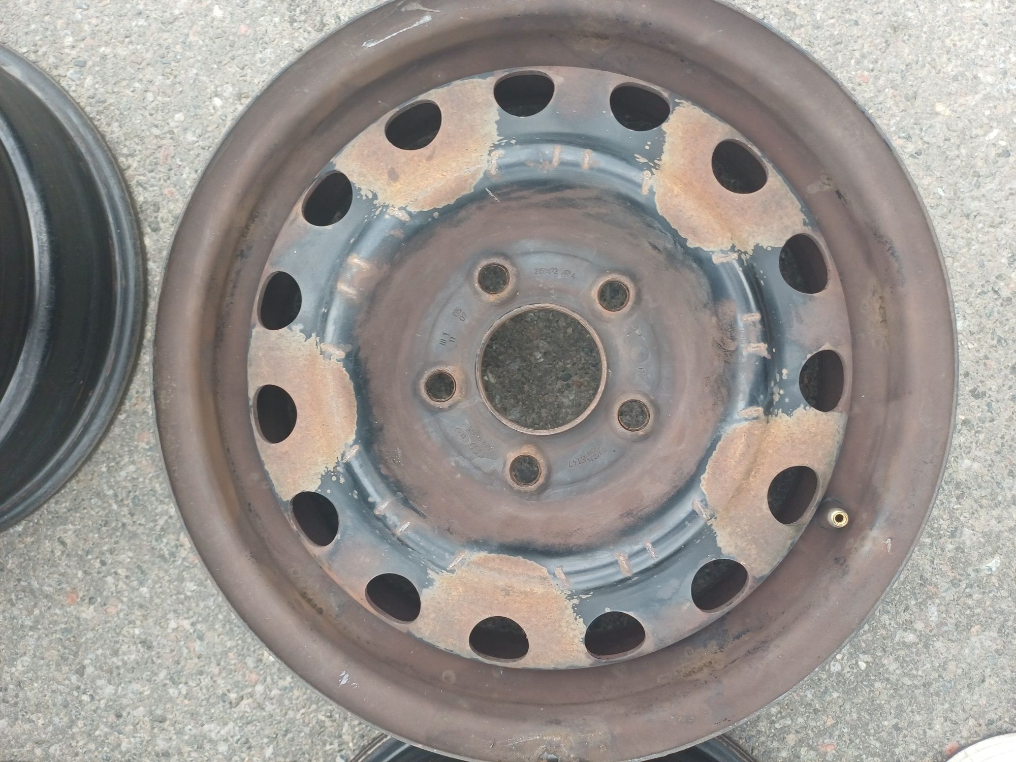 Оригінальні автомобільні диски КІА, Hyundai R15, 5/114.3, ET47