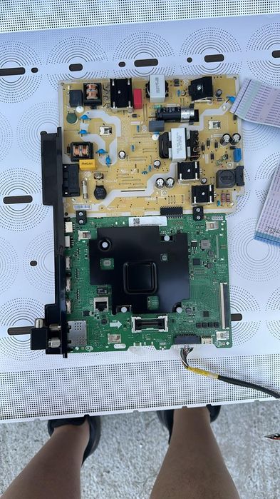 Плата для телевизора Samsung UE43AU7100