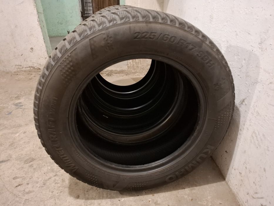 4 szt. Opony 225/60 R17 99H Kumho rok prod. 2017