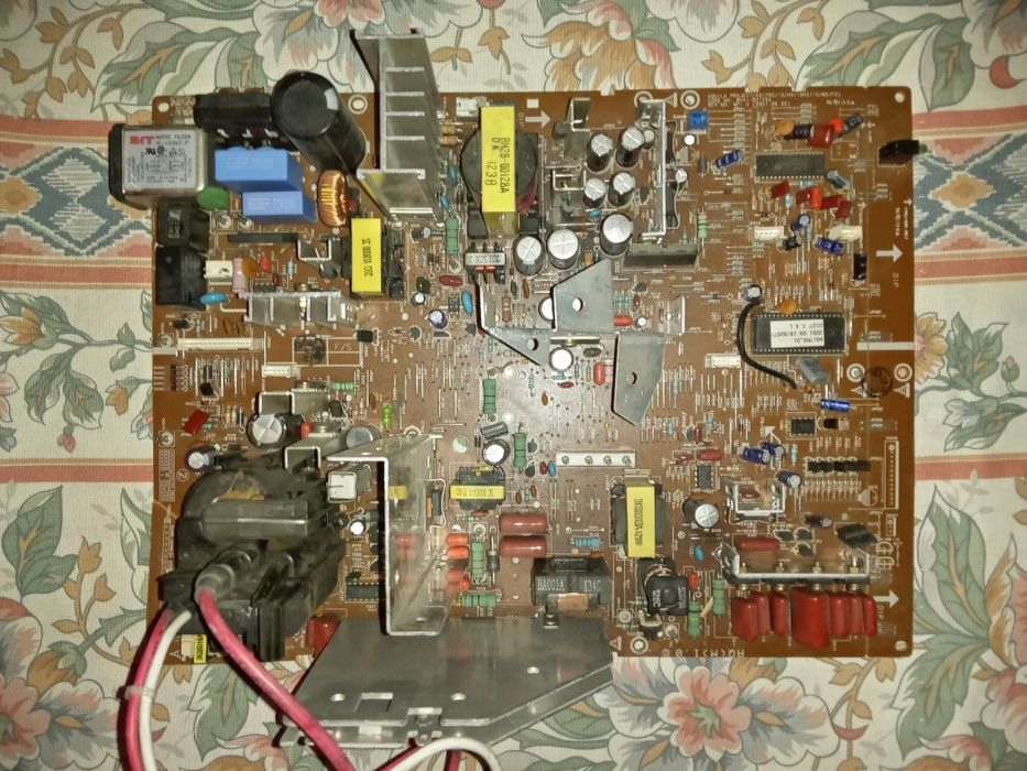 Плата для колонок ,монитора ,материнская плата ,радиодетали