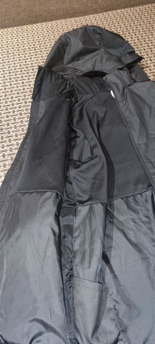 Нова куртка весна Nike