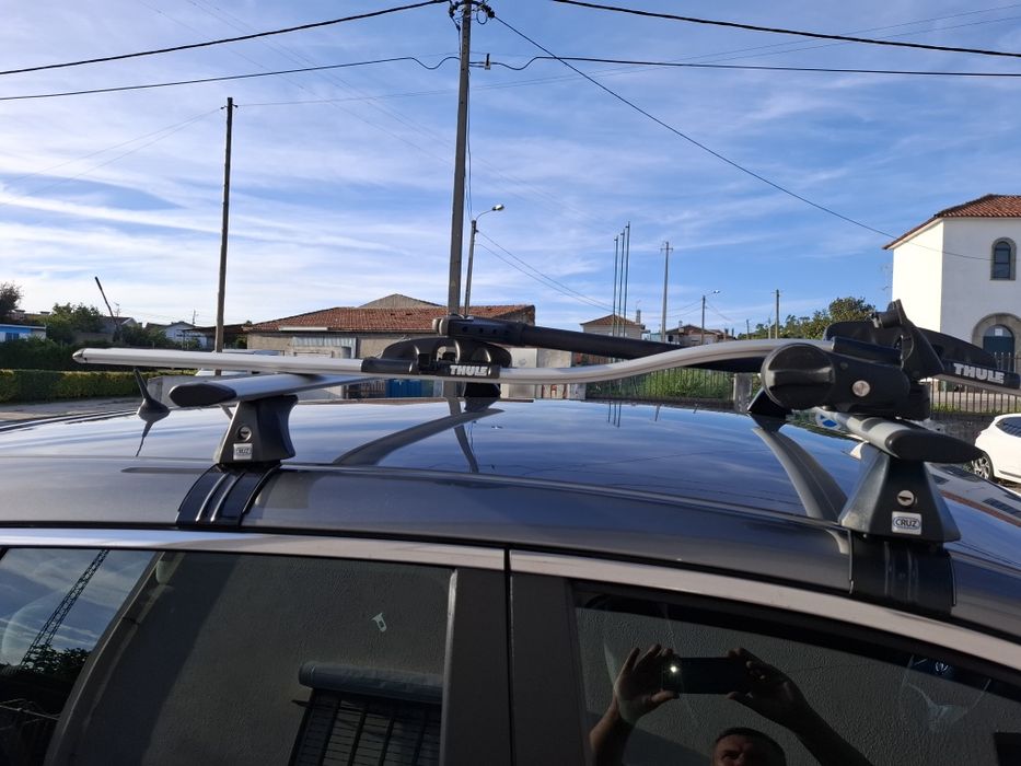 Barras de tejadilho cruz airo + suporte de bicicleta thule